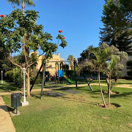 דירה Ground Floor Apartment- 2 Bedrooms - 450 Meters From The מארבלה