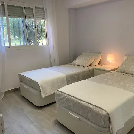 Ground Floor Apartment- 2 Bedrooms - 450 Meters From The מארבלה