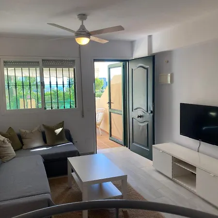 דירה Ground Floor Apartment- 2 Bedrooms - 450 Meters From The מארבלה